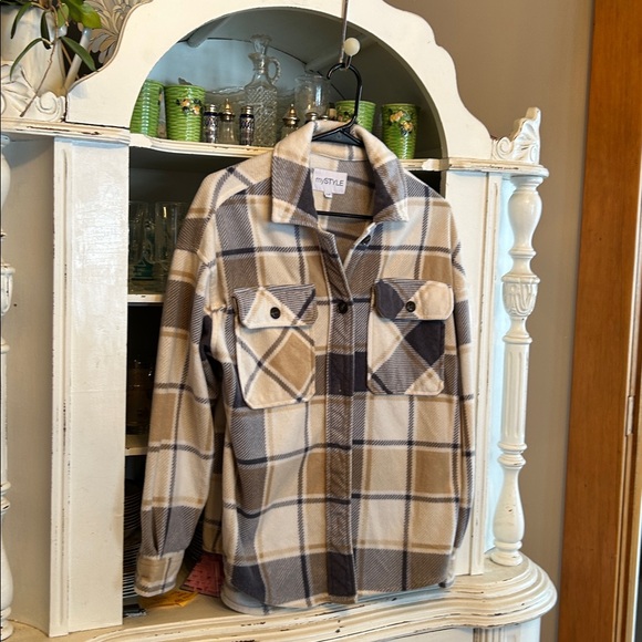 My Style Accessories - # 148 NWT PLAID SUPER SOFT BARN JACKET- small